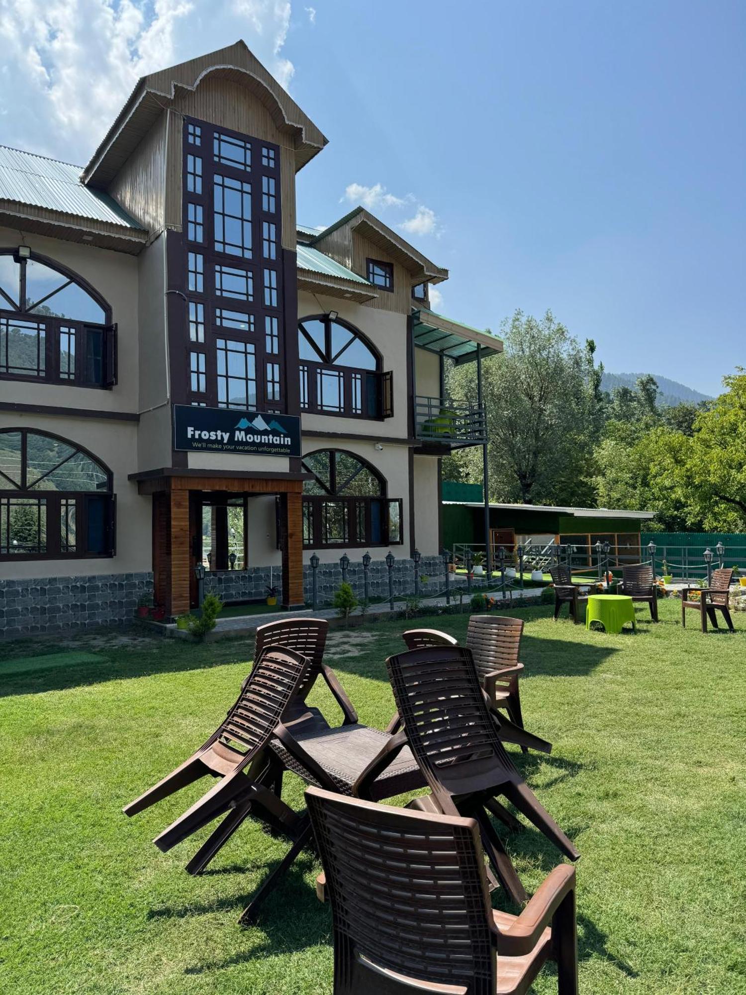 Frosty Mountain Resort Пагалґем Екстер'єр фото